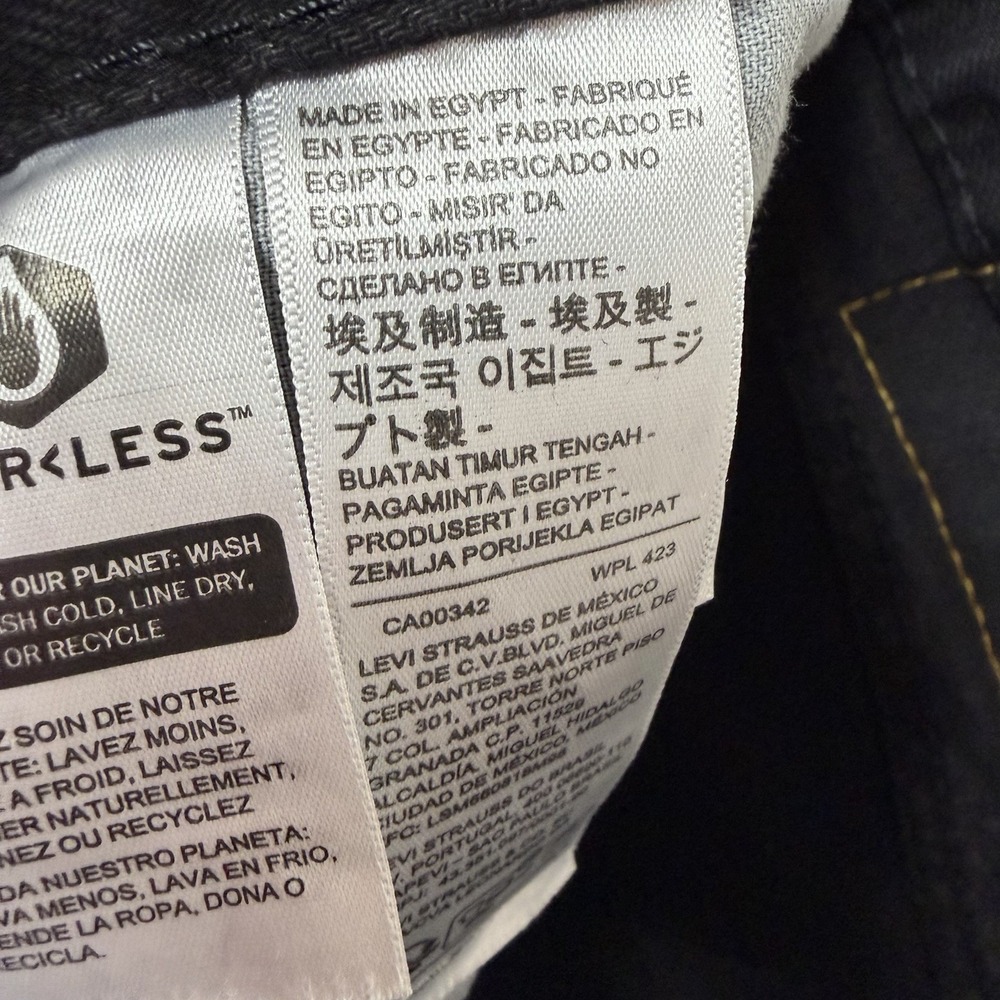 Levi's 501 Black Jean Denim Shorts Mens 38X 8"Inseam Button Fly NWT - Picture 10 of 12